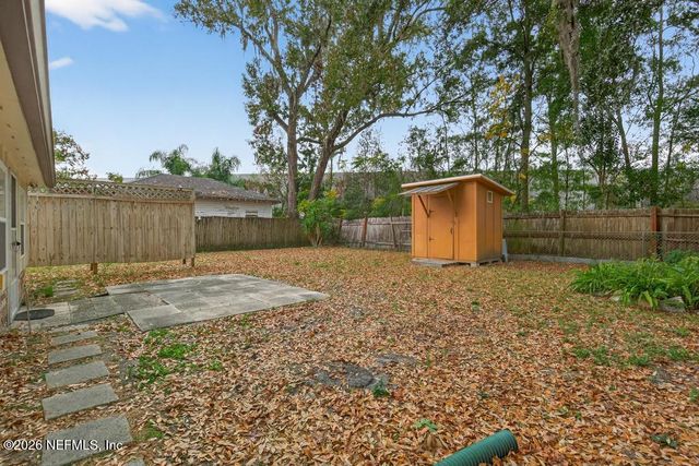 2862 SEVILLE Court, Jacksonville, FL 32207