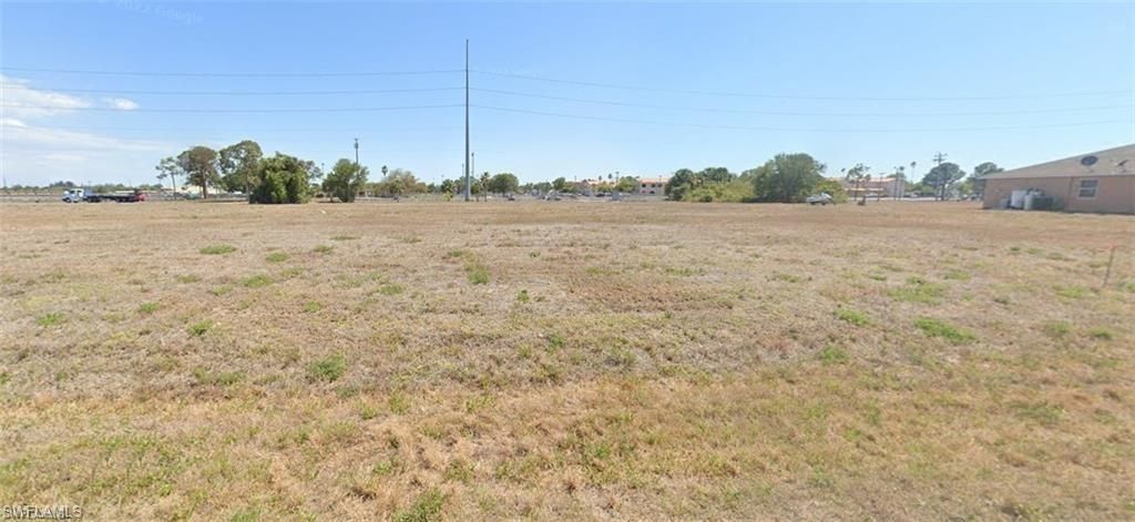1402 8th TER, CAPE CORAL, FL 33993 — exterior