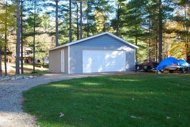 1820 N Ogemaw Trail, Churchill Twp, MI 48661
