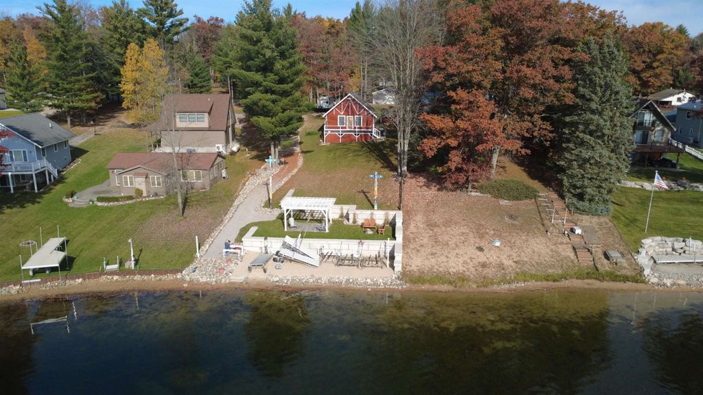 1820 N Ogemaw Trail, Churchill Twp, MI 48661