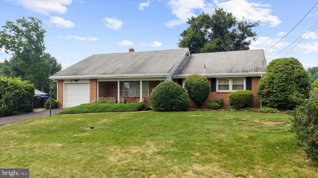 255 ORCHARD HILLS DR, BOYERTOWN, PA 19512 — photo 2