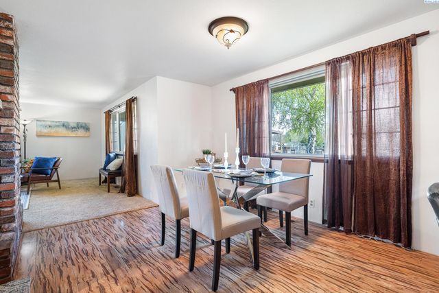 108 W 45th Avenue, Kennewick, WA 99337