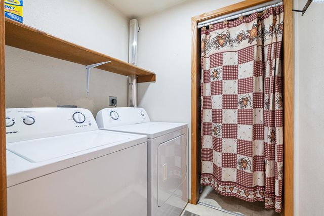 108 W 45th Avenue, Kennewick, WA 99337