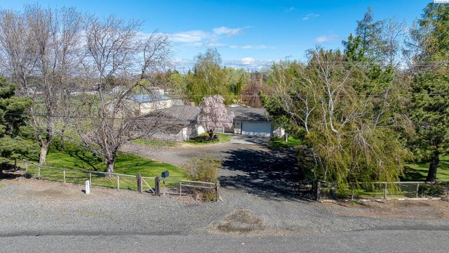 108 W 45th Avenue, Kennewick, WA 99337