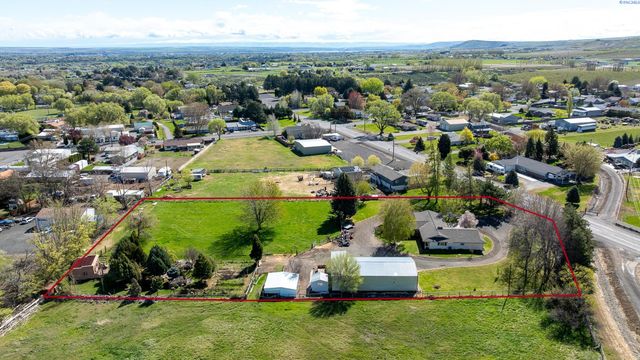 108 W 45th Avenue, Kennewick, WA 99337