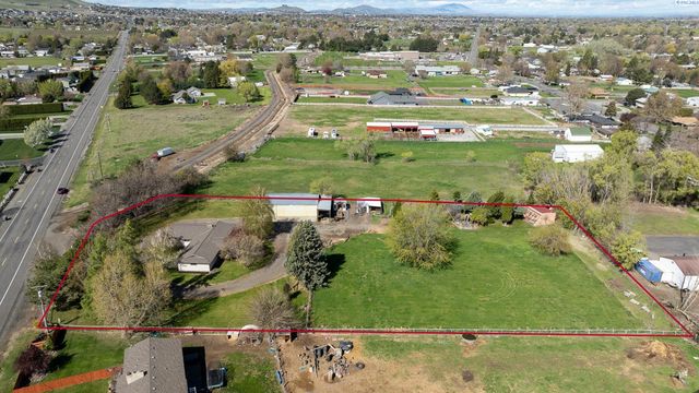 108 W 45th Avenue, Kennewick, WA 99337