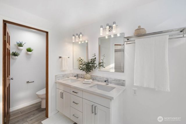 12138 NE 166th Place, Bothell, WA 98011