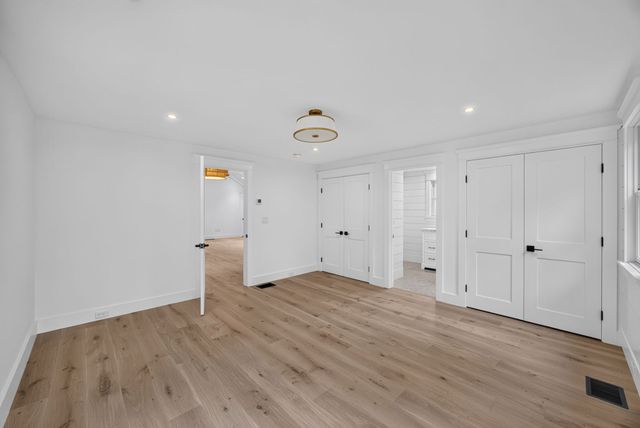 31 Jasons Ln, Barnstable, MA 02655