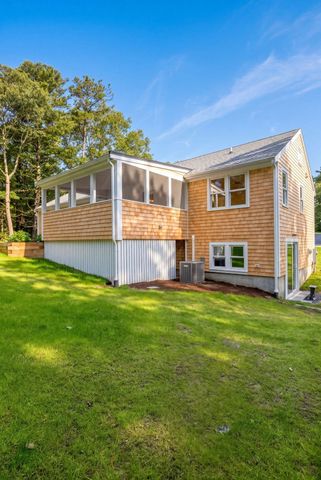 31 Jasons Ln, Barnstable, MA 02655