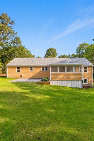 31 Jasons Ln, Barnstable, MA 02655