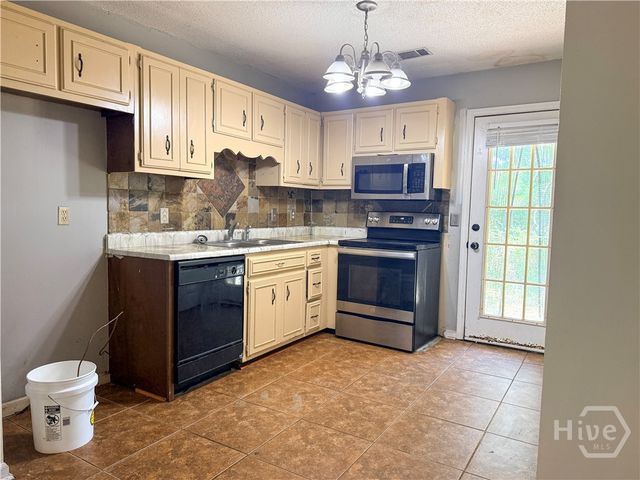 140 Lanier Drive 199, Statesboro, GA 30458