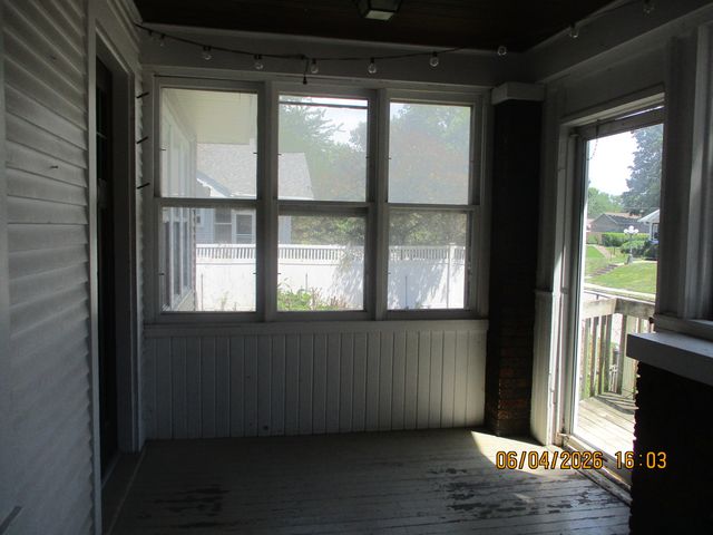 2624 LECLAIRE Street, Davenport, IA 52803