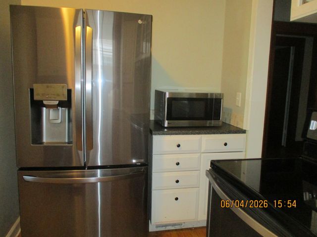 2624 LECLAIRE Street, Davenport, IA 52803