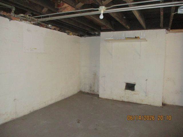 2624 LECLAIRE Street, Davenport, IA 52803