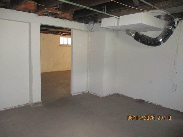 2624 LECLAIRE Street, Davenport, IA 52803