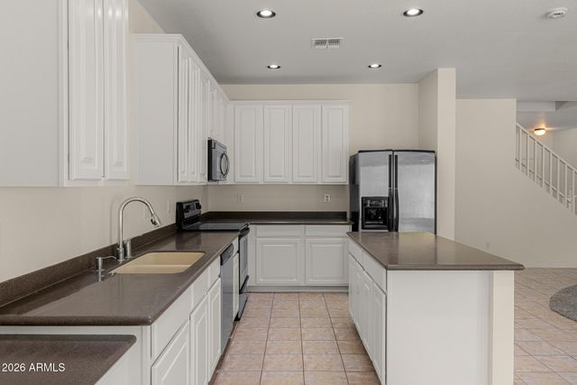 1226 E GWEN Street, Phoenix, AZ 85042