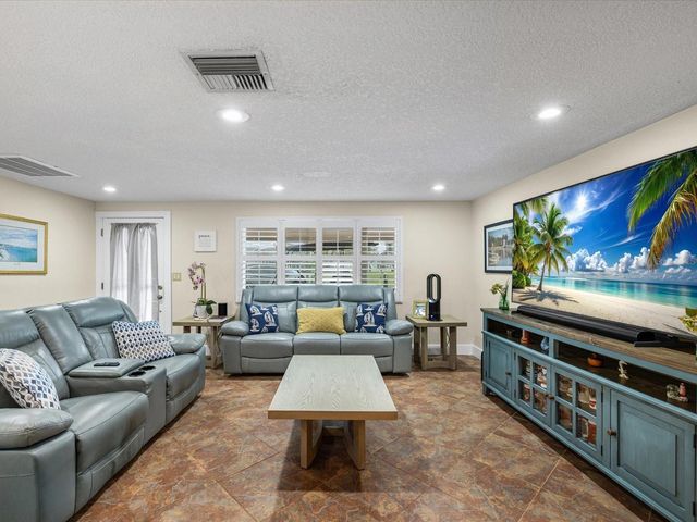 13521 VERONICA DRIVE, Hudson, FL 34667