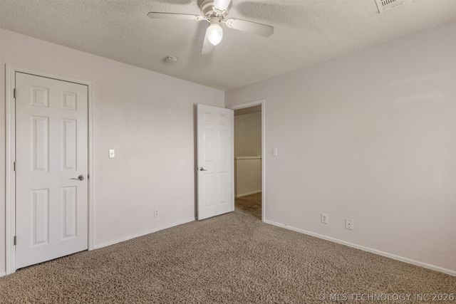 15934 S 294th East Avenue, Coweta, OK 74429