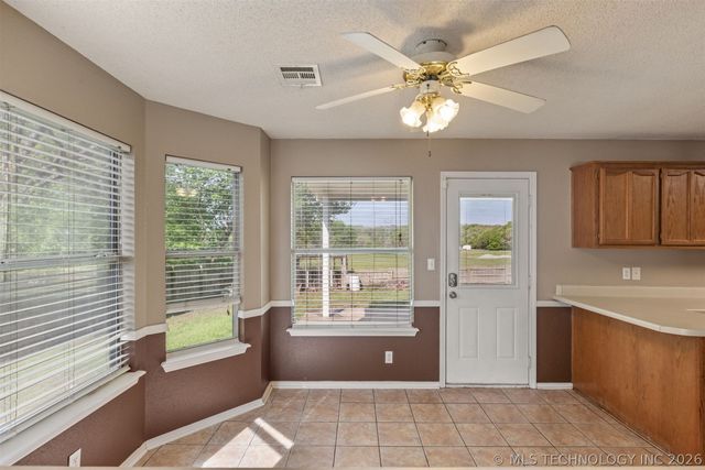 15934 S 294th East Avenue, Coweta, OK 74429