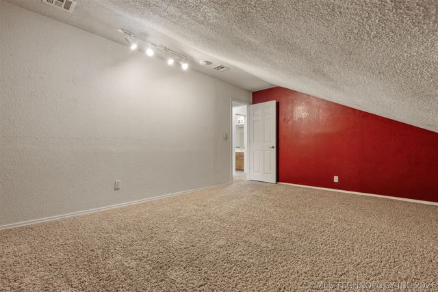 15934 S 294th East Avenue, Coweta, OK 74429