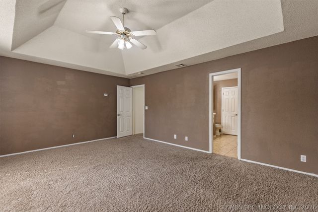 15934 S 294th East Avenue, Coweta, OK 74429