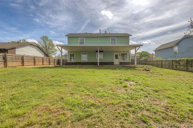 15934 S 294th East Avenue, Coweta, OK 74429