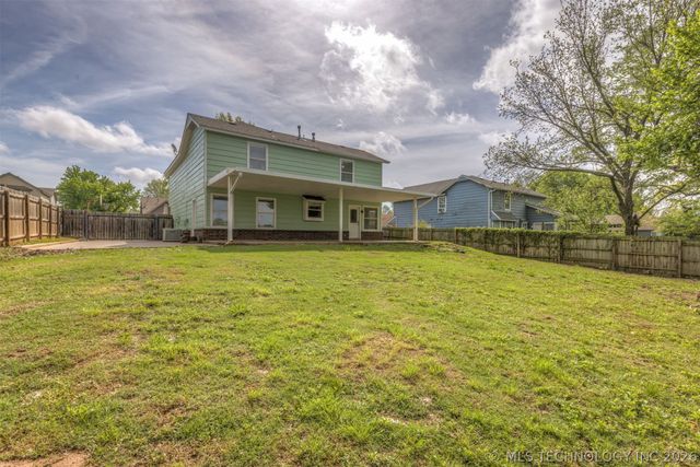 15934 S 294th East Avenue, Coweta, OK 74429