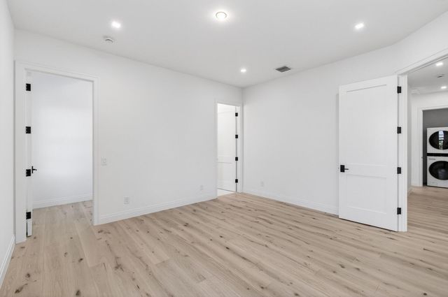354 Leigh Road, West Palm Beach, FL 33405