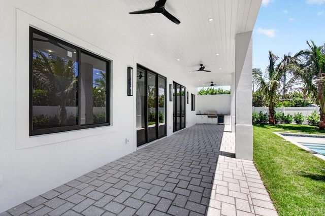 354 Leigh Road, West Palm Beach, FL 33405