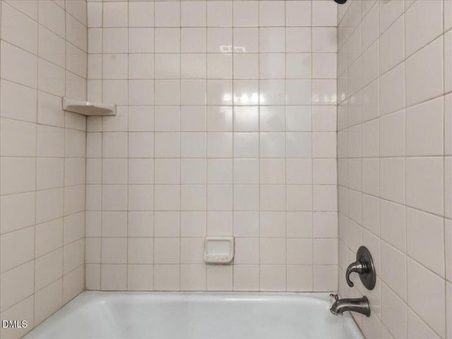 806 Oakley Court, Cary, NC 27511