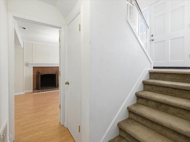 806 Oakley Court, Cary, NC 27511