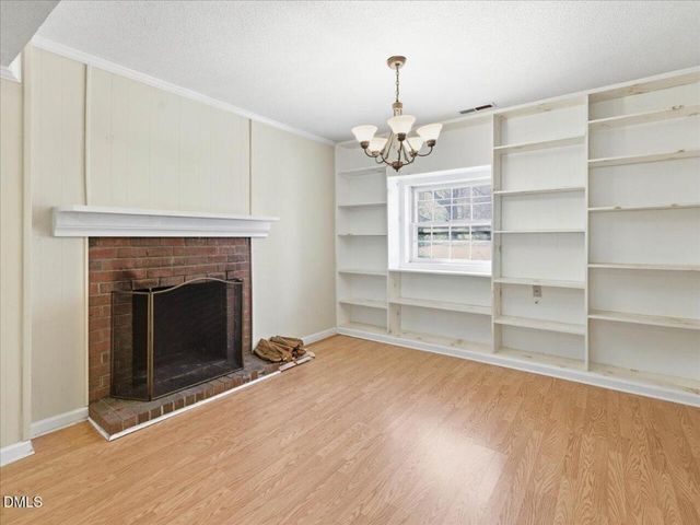 806 Oakley Court, Cary, NC 27511