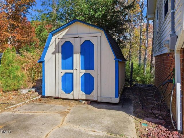 806 Oakley Court, Cary, NC 27511