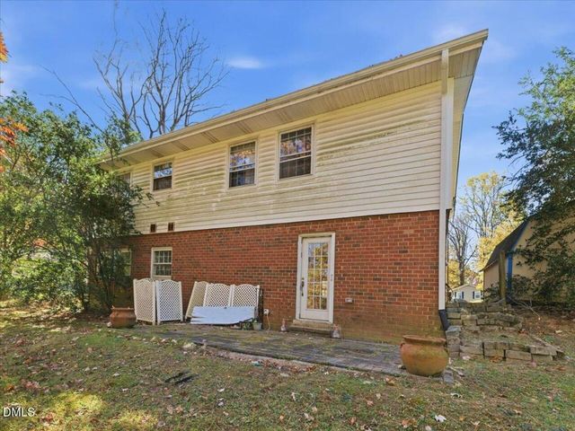 806 Oakley Court, Cary, NC 27511