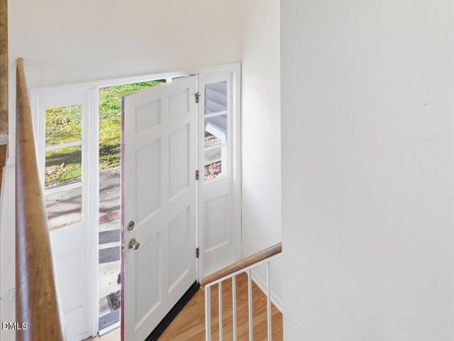 806 Oakley Court, Cary, NC 27511