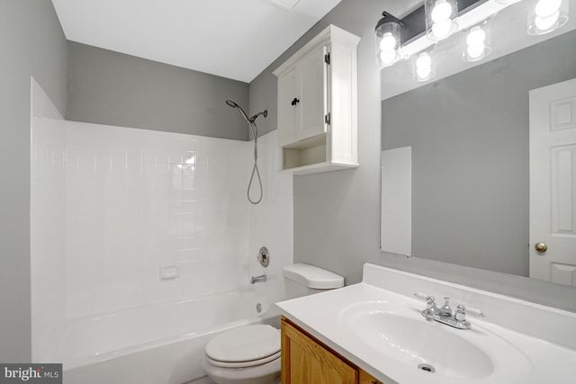 3009 HERITAGE SPRINGS CT, Alexandria, VA 22306