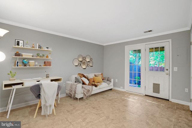 3009 HERITAGE SPRINGS CT, Alexandria, VA 22306