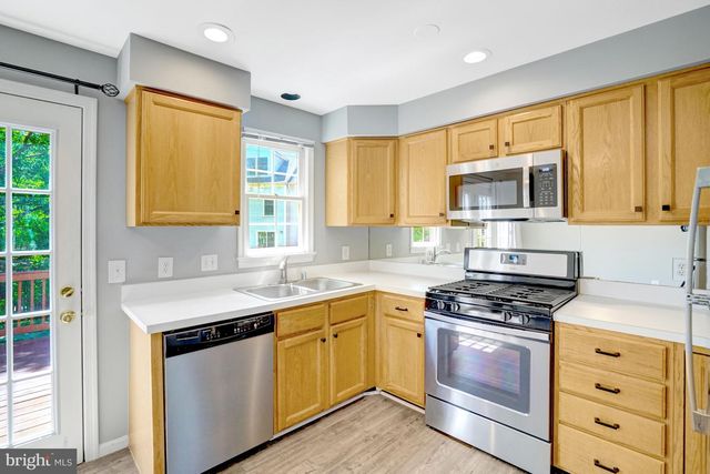 3009 HERITAGE SPRINGS CT, Alexandria, VA 22306