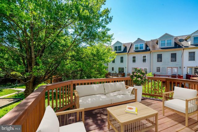 3009 HERITAGE SPRINGS CT, Alexandria, VA 22306
