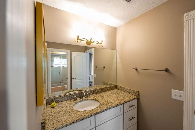 1157 SW Mirror Lake Cove, Port St. Lucie, FL 34986