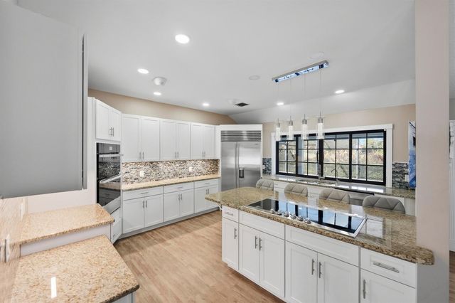 1157 SW Mirror Lake Cove, Port St. Lucie, FL 34986