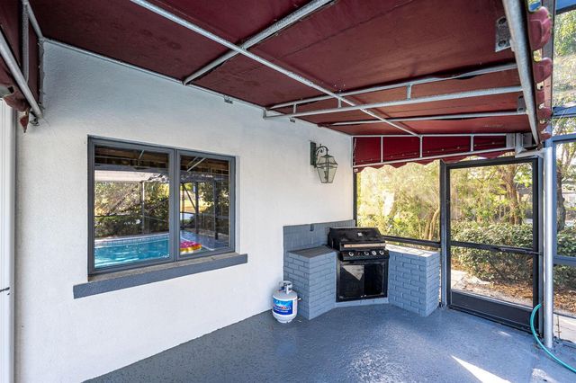 1157 SW Mirror Lake Cove, Port St. Lucie, FL 34986
