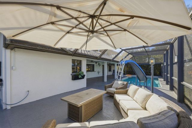 1157 SW Mirror Lake Cove, Port St. Lucie, FL 34986
