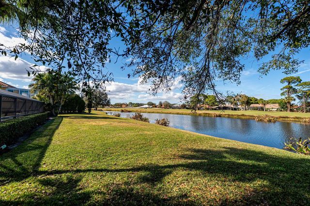 1157 SW Mirror Lake Cove, Port St. Lucie, FL 34986
