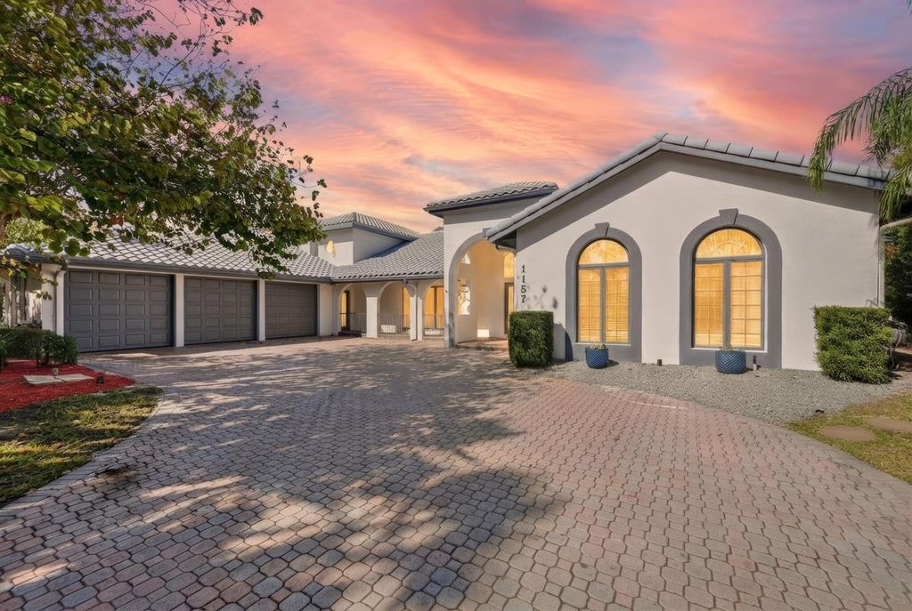 1157 SW Mirror Lake Cove, Port St. Lucie, FL 34986
