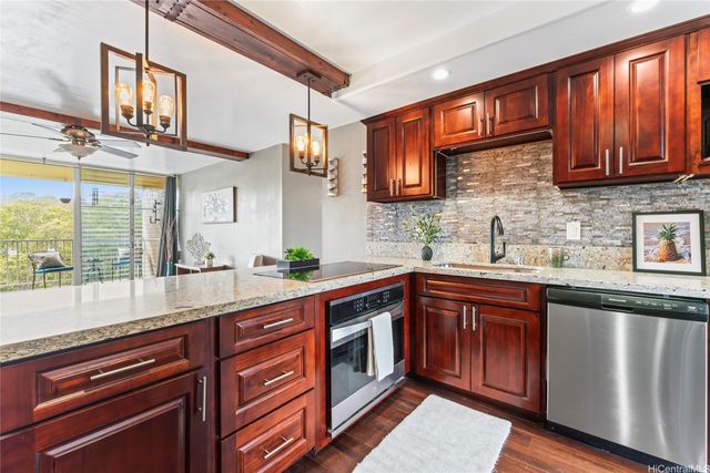 95-257 Waikalani Drive B1203, Mililani, HI 96789