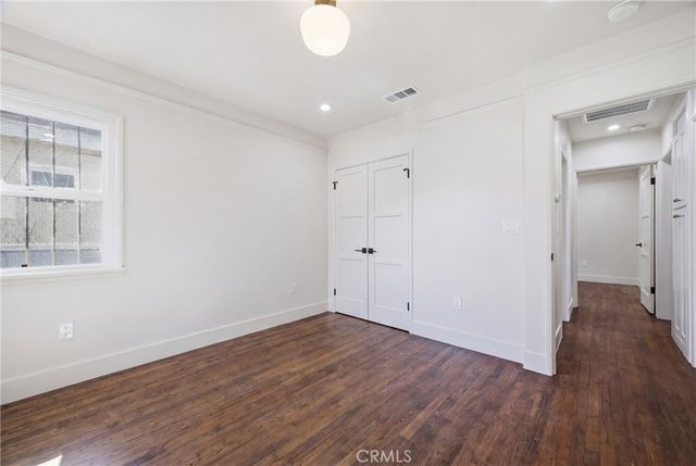 8802 S Wilton Place, Los Angeles, CA 90047