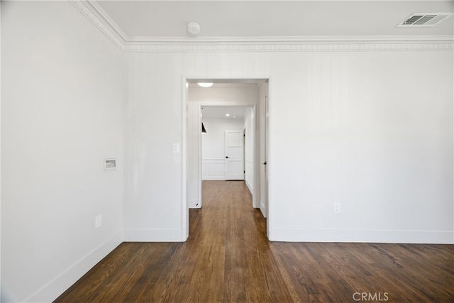 8802 S Wilton Place, Los Angeles, CA 90047
