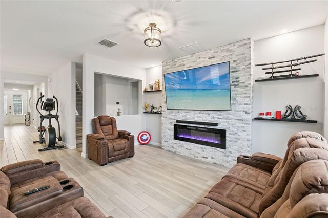 4465 DAVOS DRIVE, Clermont, FL 34711