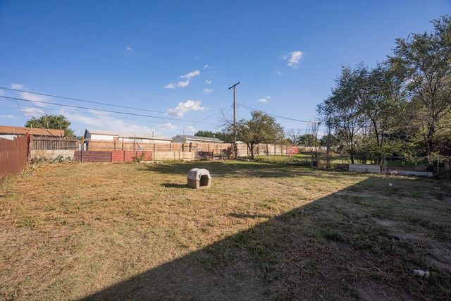 2714 OAK Drive, Amarillo, TX 79107